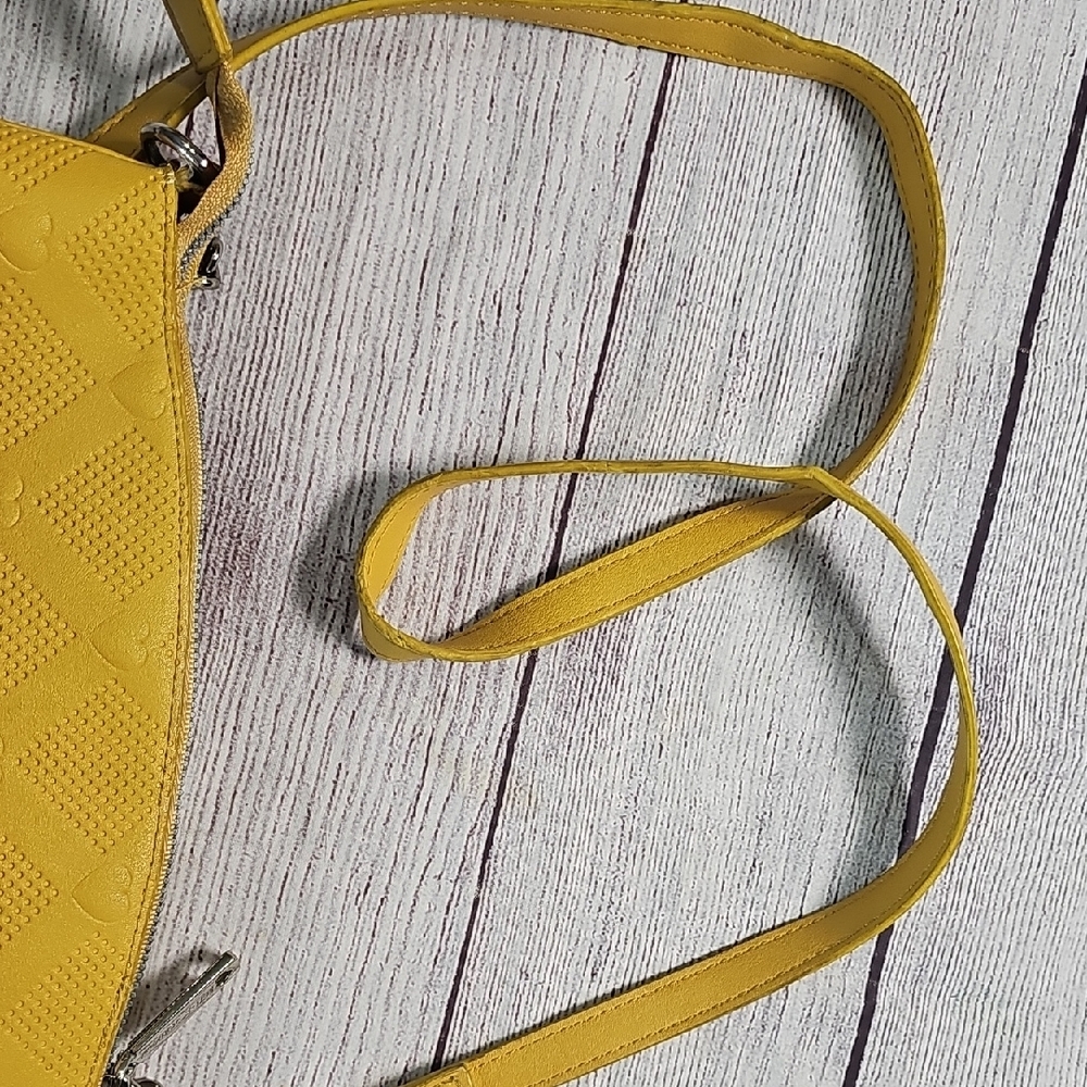 Betsey Johnson Yellow Crossbody Bag with Metallic Hardware - Picture 12 of 16